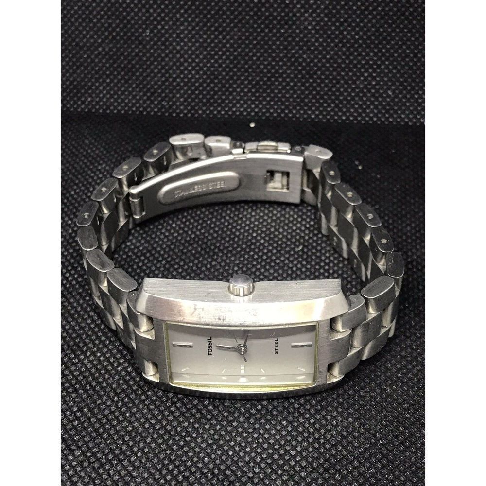 Fossil Extremely Rare And Authentic Watch Model 2… - image 4